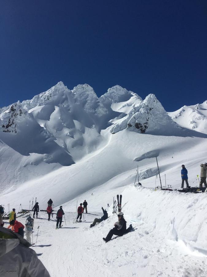 National Park Alpine Lodge Экстерьер фото